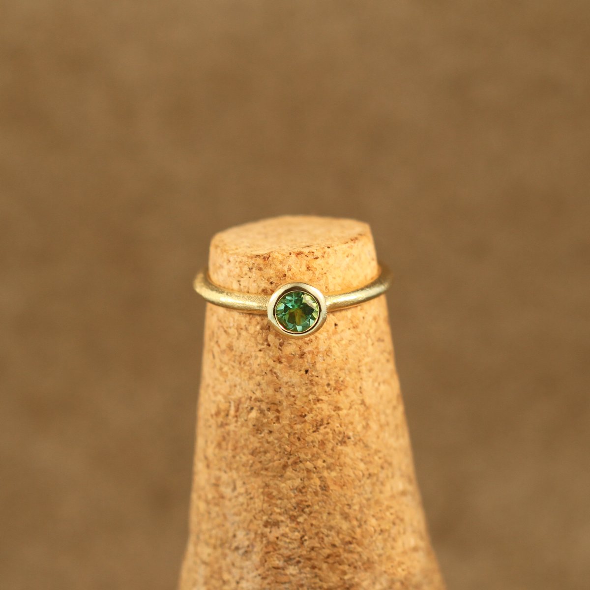 Minima Series, 14K Gold and Round Pale Green Tourmaline